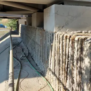 Pod Fetești – Lucrări hidrocurățare: Lucrări de hidrodemolare la podul rutier de la Fetești